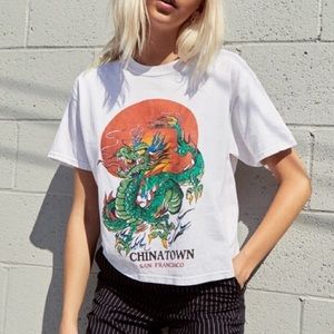 brandy melville chinatown tshirt 🦋